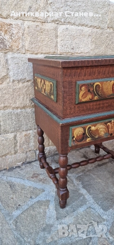 Ръчно рисуван шкаф внос от Скандинавия , снимка 15 - Шкафове - 52553941