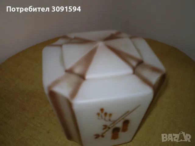 Винтидж стар ART DECO бежов, кафяв стъклен абажур, 30-те години на миналия век, многоъгълен оребрен , снимка 8 - Антикварни и старинни предмети - 50198782