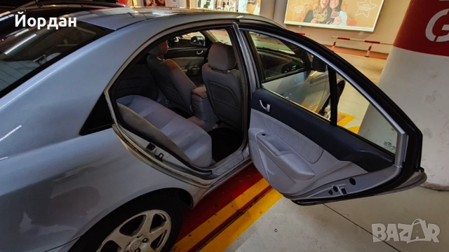 Продвам Hyundai Sonata 2.0i Газ/бензин, снимка 11 - Автомобили и джипове - 52690918
