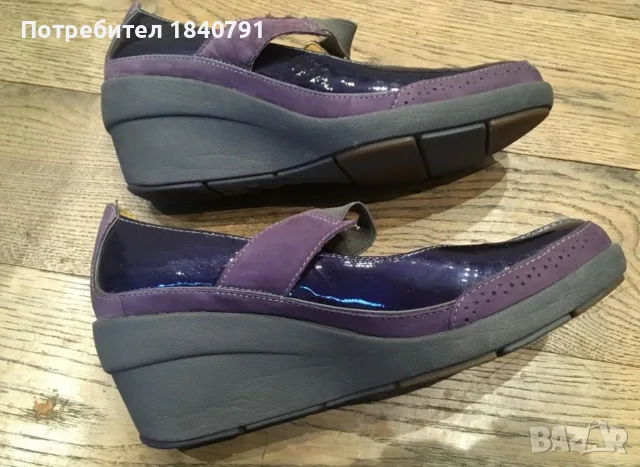 Clarks ‘Unstructured’- кожа, лачени, лилави - № 40, снимка 4 - Дамски ежедневни обувки - 56112505