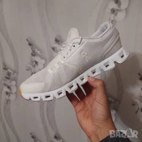 маратонки On Running Cloud v2 All White номер 40 ,5