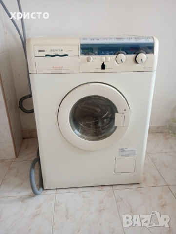 Продавам  пералня  ЗАНУСИ  в  работно  състояние.