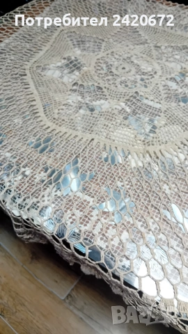 ръчно плетена кръгла покривка