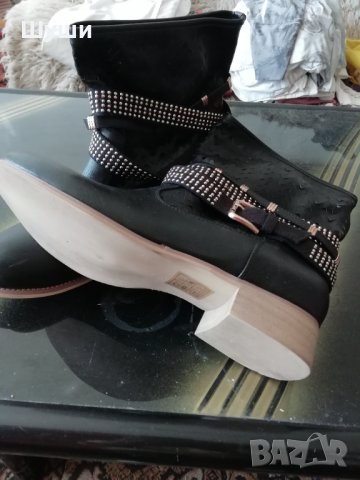 Красиви боти, снимка 2 - Дамски боти - 30280401