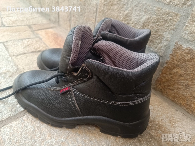 работни  обувки , снимка 2 - Мъжки боти - 52178835