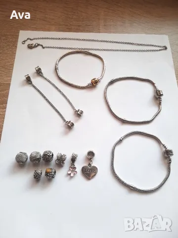 гривна тип пандора/pandora/талисман/висулка/мека/цвят сребърен/синджирче, снимка 9 - Гривни - 48043390