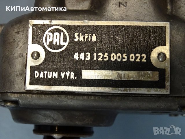 датчик за позиция PAL DU K-8 443 125 005 022 24VDC, снимка 3 - Резервни части за машини - 37826399