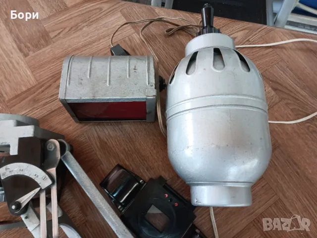 Фотоувеличител, снимка 2 - Чанти, стативи, аксесоари - 47826331