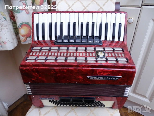 Акордеон Велтмайстер Серино 80 баса, снимка 3 - Акордеони - 53911354