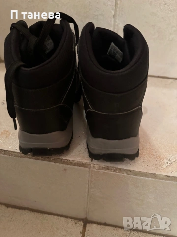 Зимни маратонки Adidas, снимка 3 - Маратонки - 53290232