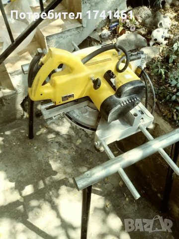 De Walt DW700 дърводелски инструмент, снимка 2 - Други инструменти - 29855590