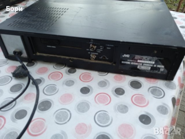 JVC HR D210EG Записващо видео, снимка 12 - Плейъри, домашно кино, прожектори - 39051097