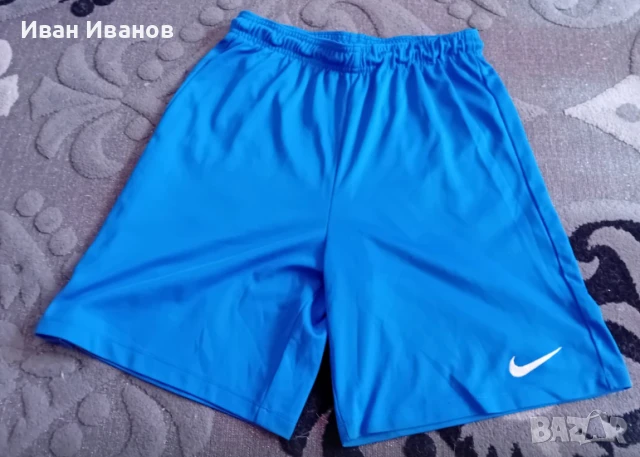 Оригинални къси панталони Nike - размер ХЛ