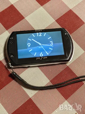 Sony PSP Go N1004 16GB + M2 4GB + кабел + CFW / игри, снимка 2 - PlayStation конзоли - 56317740