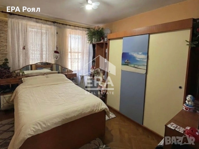 Посторен четиристаен апартамент в центъра на гр. Русе, снимка 3 - Апартаменти - 54038844