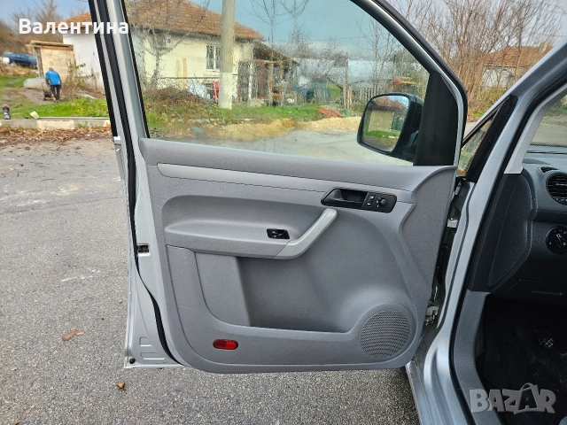 VW Caddy Life 1.9 TDi 2005,в отлично състояние. , снимка 14 - Автомобили и джипове - 52685733