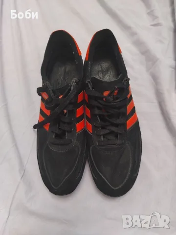 Маратонки Adidas-Индонезия