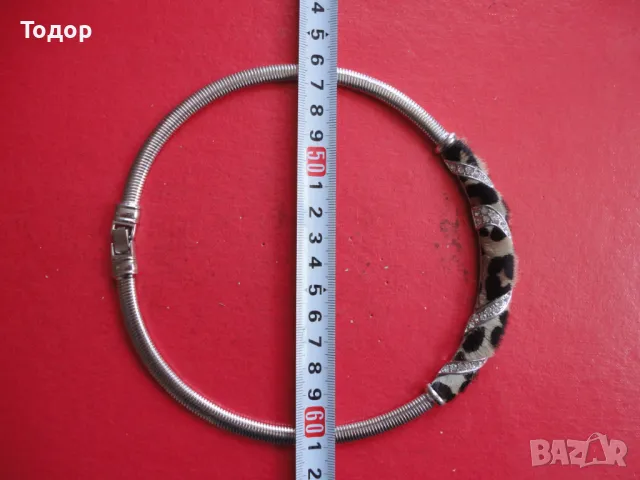 Атрактивно дамско колие с камъни , снимка 2 - Колиета, медальони, синджири - 47534978