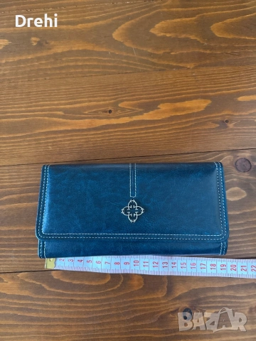 Дамско портмоне 