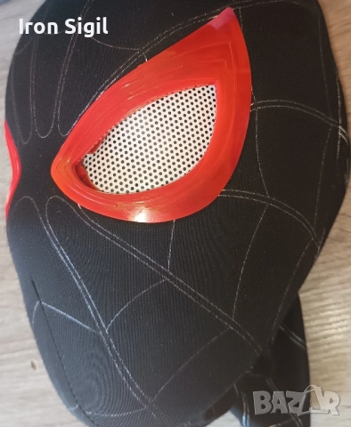 Spider-Man Маска с Мигащи Очи, снимка 4 - Друга електроника - 51593632