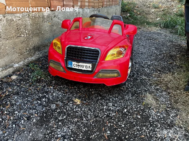 Детска акумулаторна кола 