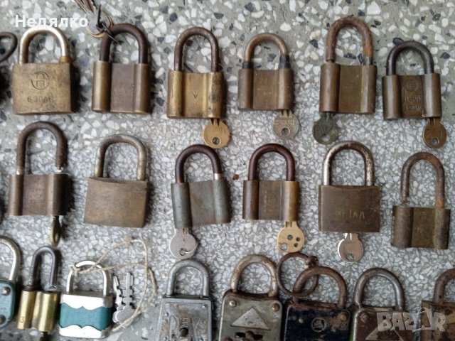 Колекция стари катинари, ключове,брави, снимка 12 - Антикварни и старинни предмети - 39853044