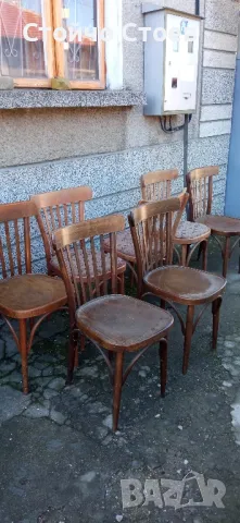Дървени столове 