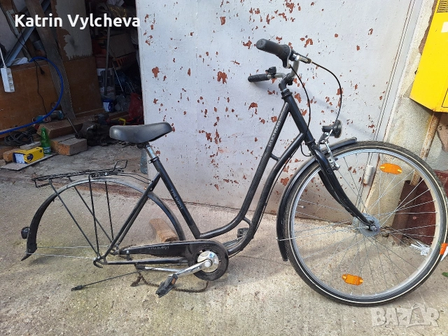 Продавам дамско колело