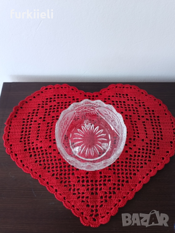 Бонбониера кристал + подарък ръчно плетена покривчица, снимка 2 - Декорация за дома - 44694952