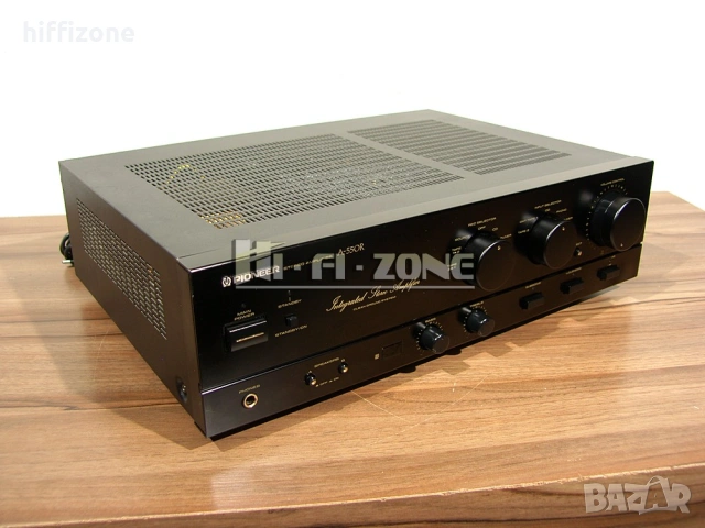 УСИЛВАТЕЛ   Pioneer a-550r /4 