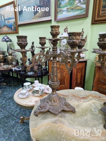 Чифт красиви антикварни френски бронзови свещници , снимка 2 - Антикварни и старинни предмети - 44304170