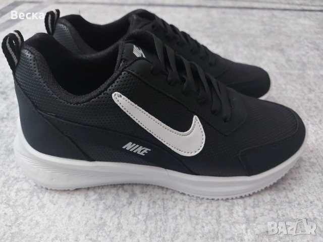 Дамски кожени маратонки Nike, снимка 3 - Маратонки - 52363745