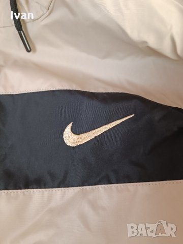 Ветровка Nike , снимка 2 - Спортни дрехи, екипи - 42467809