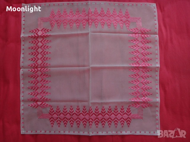 Тюлени покривки, снимка 11 - Покривки за маси - 53221431