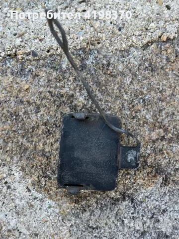 Капачка теглич броня БМВ Е90 91 92 BMW, снимка 2 - Части - 47449765