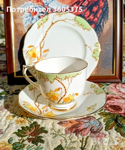 Троен сет за кафе, английски костен порцелан 