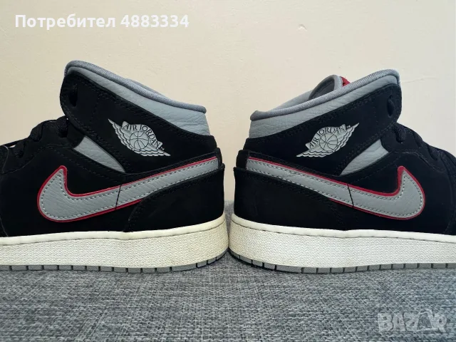 Jordan 1 Mid Black Particle Grey Gym Red (GS)., снимка 3 - Маратонки - 55848586