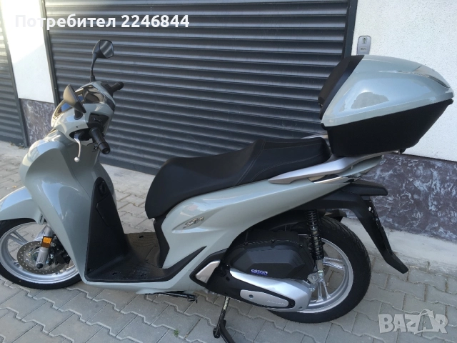Honda SH125 Само на 9 км, снимка 13 - Мотоциклети и мототехника - 50588278