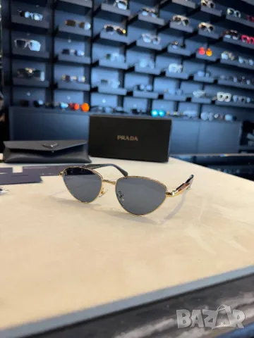 очила с черен обикновен калъф loewe prada celine miu miu, снимка 2 - Слънчеви и диоптрични очила - 50423264