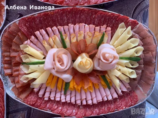 Изработка на местни плата от сухи мезета и меки шунки и салами , както и от български и вносни сирен, снимка 2 - Кетъринг - 49407283