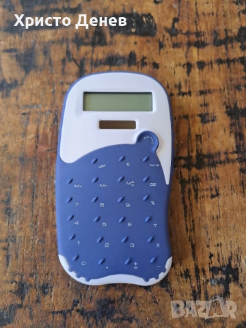 калкулатор Марксман Marksman, работи със солар и батерия, червен/розов и син дизайн