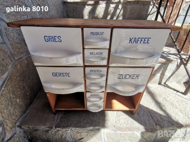 Старо Немско шкафче за подправки, снимка 3 - Антикварни и старинни предмети - 54006096