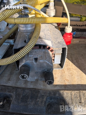 Вакуум помпа, снимка 3 - Други машини и части - 53102935