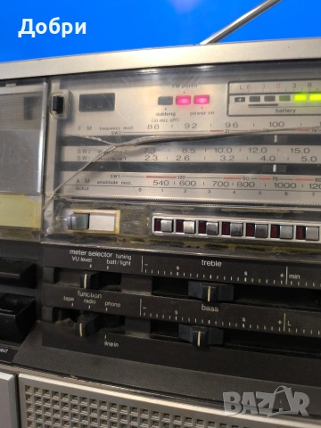 Касетофон SHARP GF-555, снимка 2 - Радиокасетофони, транзистори - 53934702