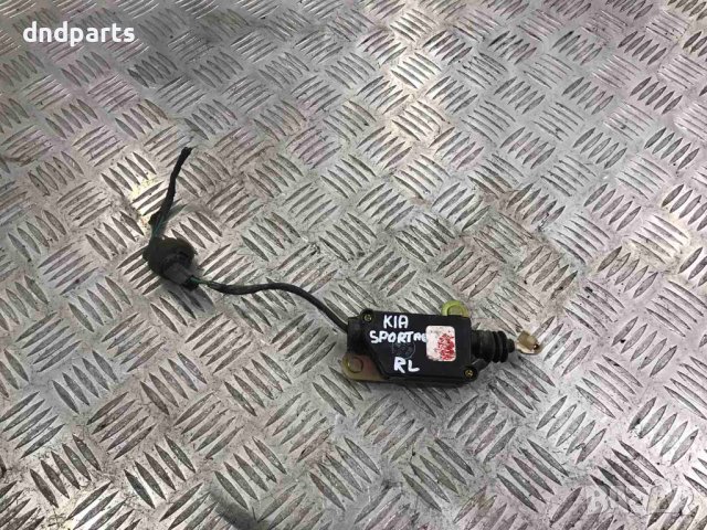 Моторче централно задна лява врата KIA Sportage,2000г.