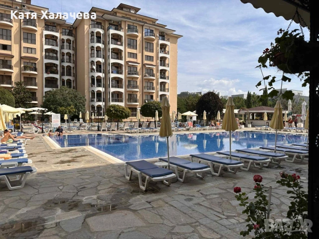 Продавам панорамен Едностаен апартамент -в гр. Варна , к.к. Златни пясъци , в затворен комплекс с ба