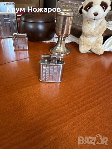 Продавам запалка Ronson, снимка 2 - Други ценни предмети - 54145284