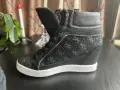 Дамски обувки на Guess, снимка 1
