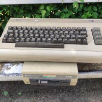 Продавам стар компютър Commodore C64 /Commodore 1541, снимка 14 - За дома - 36764698
