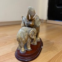 Статуетка на слон с малко слонче, снимка 1 - Статуетки - 39188183
